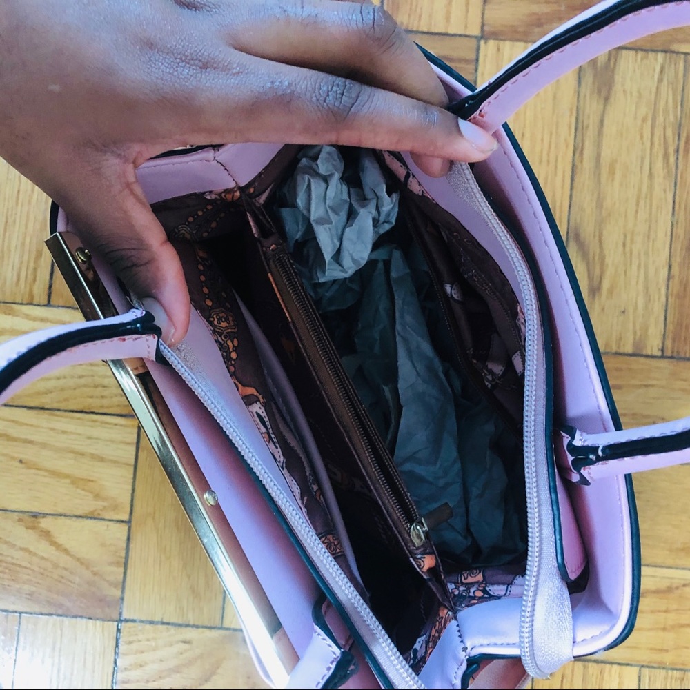 Pink purse - Picture 4 of 6